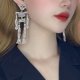 thumbnail image 1 of Pendientes de esqueleto de Halloween, pendientes largos colgantes de esqueleto de calavera espeluznante, accesorios de fiesta con diamantes de imitación para mujeres y niñas, 1 of 4