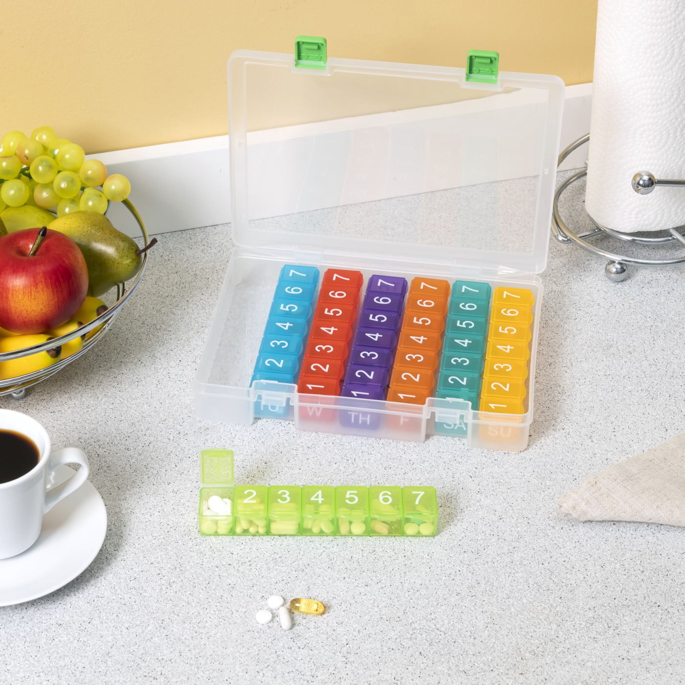 e-pill  7 Times a Day x 7 Day Weekly Pill Organizer with Clear Case