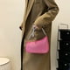 thumbnail image 4 of Bolso bandolera de PU con remaches debajo del brazo y cadena de moda de nueva tendencia rojo, 4 of 5