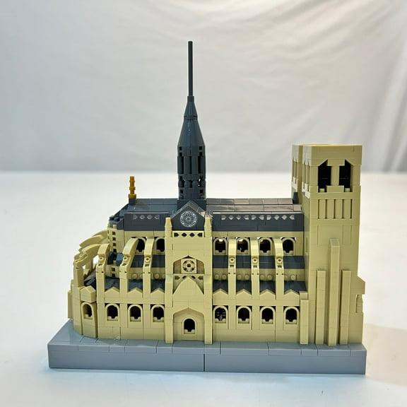 Notre Dame Cathedral Architectural Model Micro Particle Building Blocks Toy Home Decor Gift (1000 Pcs)