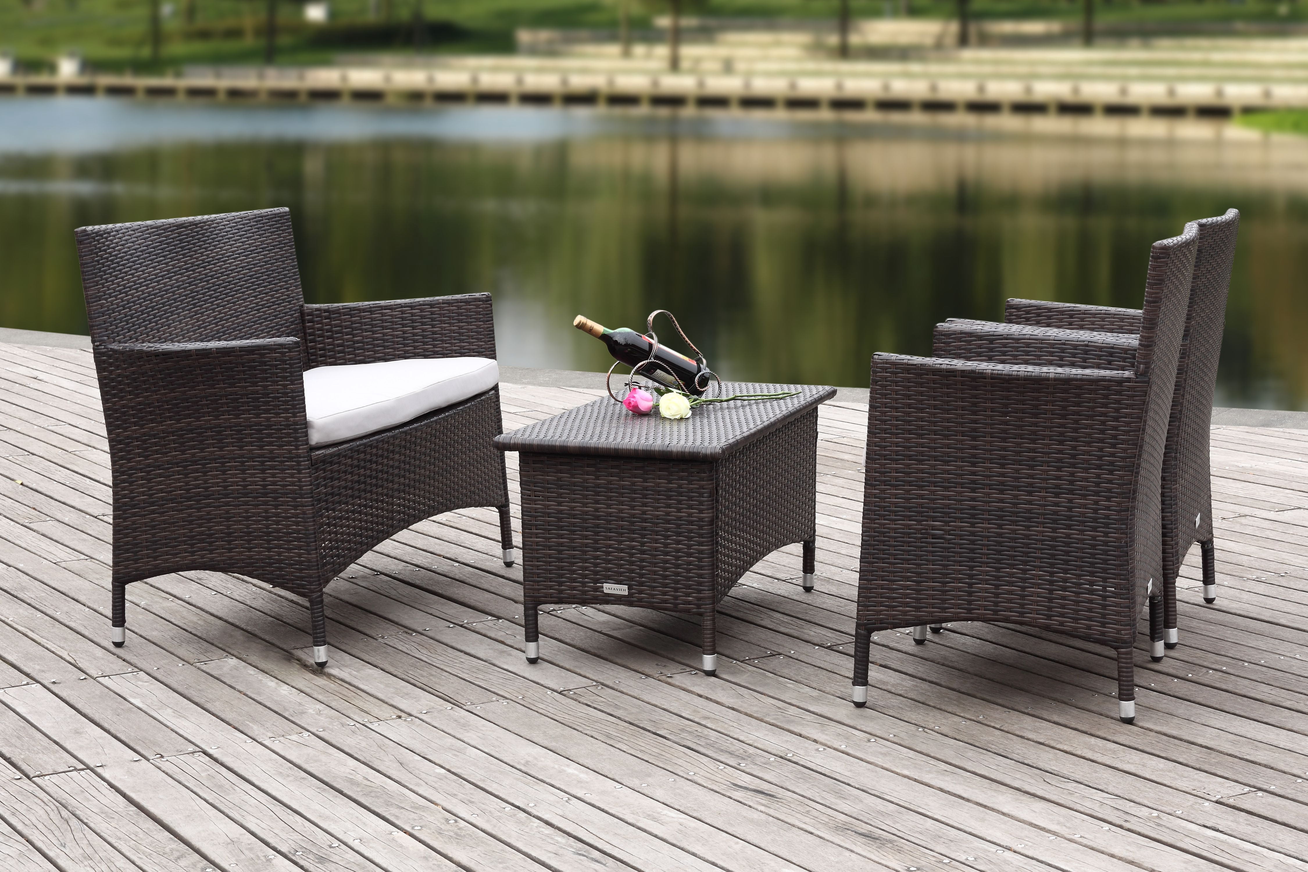 Mojavi Indoor/Outdoor Contemporary Solid 4 Piece Set