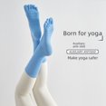 thumbnail image 4 of Calcetines de algodón antideslizantes de media pantorrilla para comercio exterior, calcetines de yoga, calcetines de presión profesionales de caña alta, calcetines deportivos para Pilates, 4 of 6