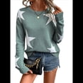 thumbnail image 1 of Suéter Informal de Punto con Cuello Redondo y Hombros Caídos con Estampado de Estrellas para Mujer Verde L, 1 of 9