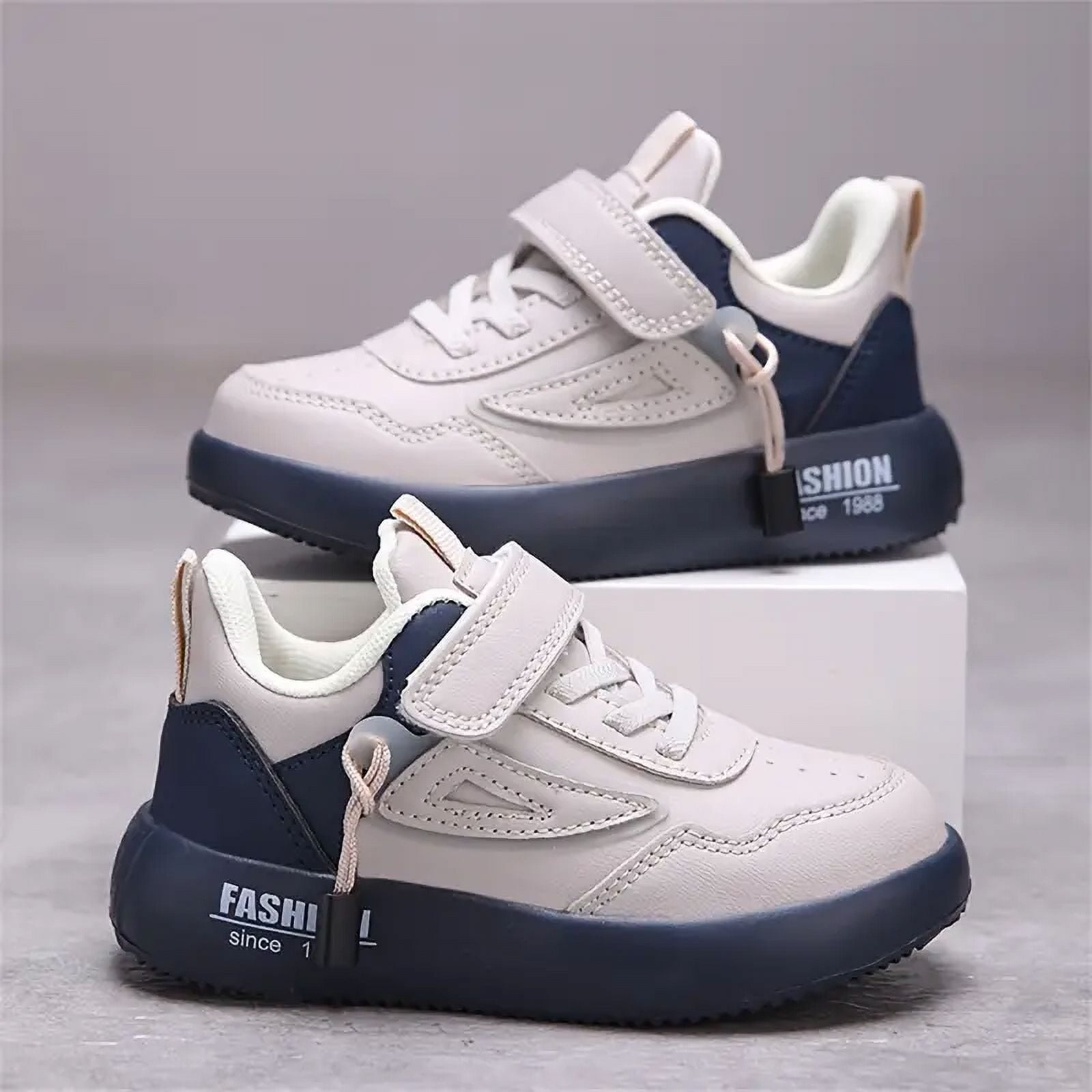 Chaussures de Skate Tendance pour Garcons Baskets Confortables a Semelle Souple Antiderapante pour Activites Exterieures Enfants 8109 Noir Dore29