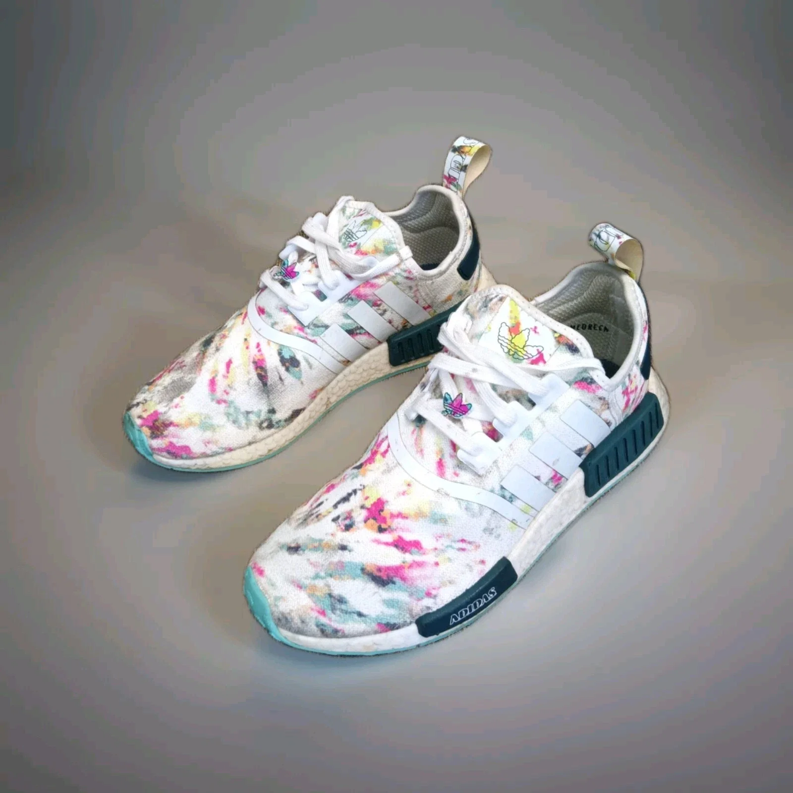 Men's Adidas Watercolor Sneakers Size 9 LHG 029003 Canvas Multi