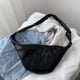 thumbnail image 4 of color1 Bolsos cruzados para mujer Bolsos de hombro de cuero suave Reteo Messenger Chest Bag, 4 of 5
