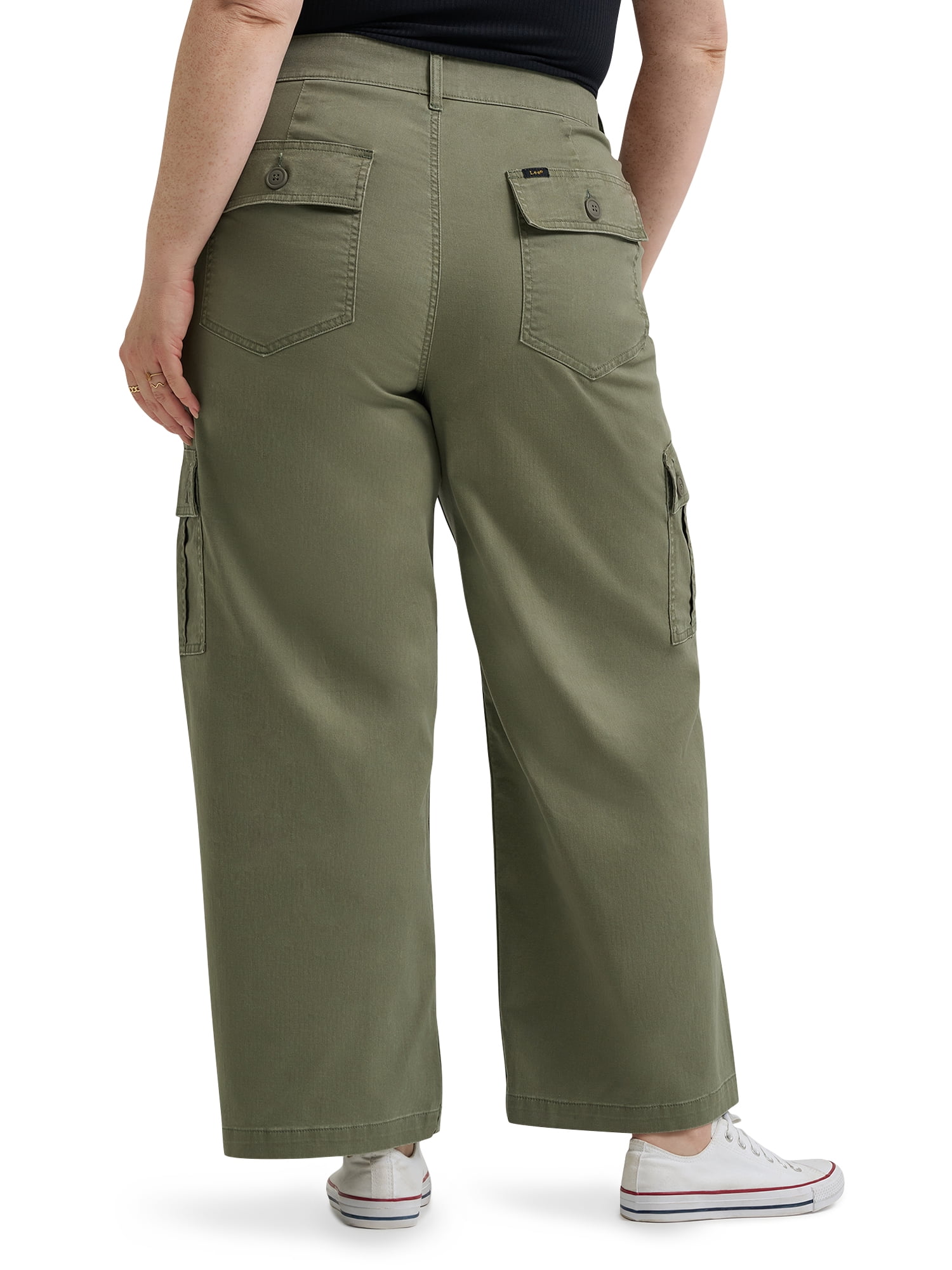 Lee® Women's Plus Heritage Loose Fit Straight Leg Cargo Pant