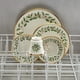 thumbnail image 4 of Set de mesa de porcelana Lenox Holiday de 5 piezas con ribete dorado, 4 of 5