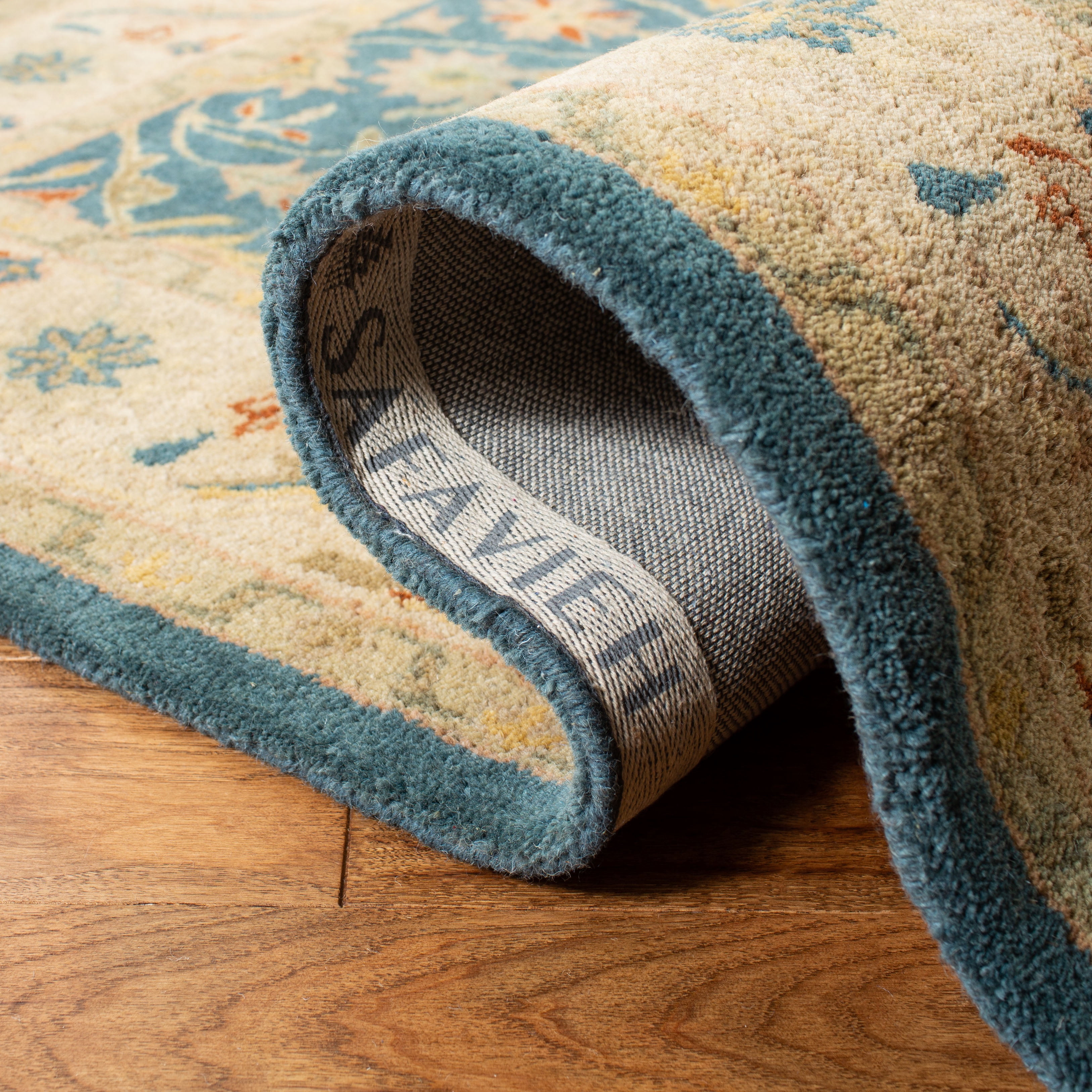SAFAVIEH Antiquity Toireasa Oriental Wool Area Rug, Blue, 4' x 6'