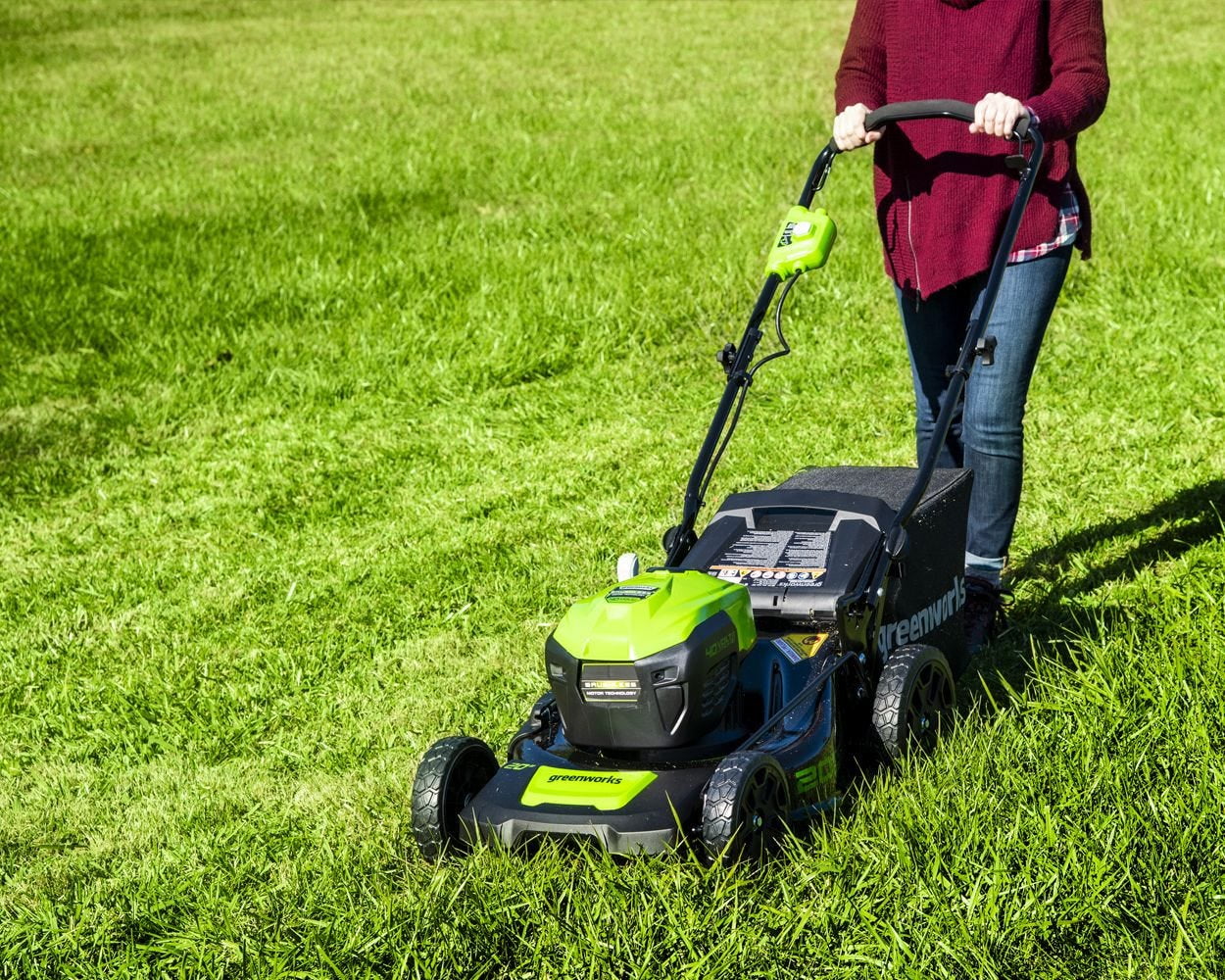 Greenworks 40V 20" Cordless Battery Push Lawn Mower 3PC Combo Kit w/ (1) 5.0Ah Battery, (1) 2.0Ah Battery & (2) Chargers