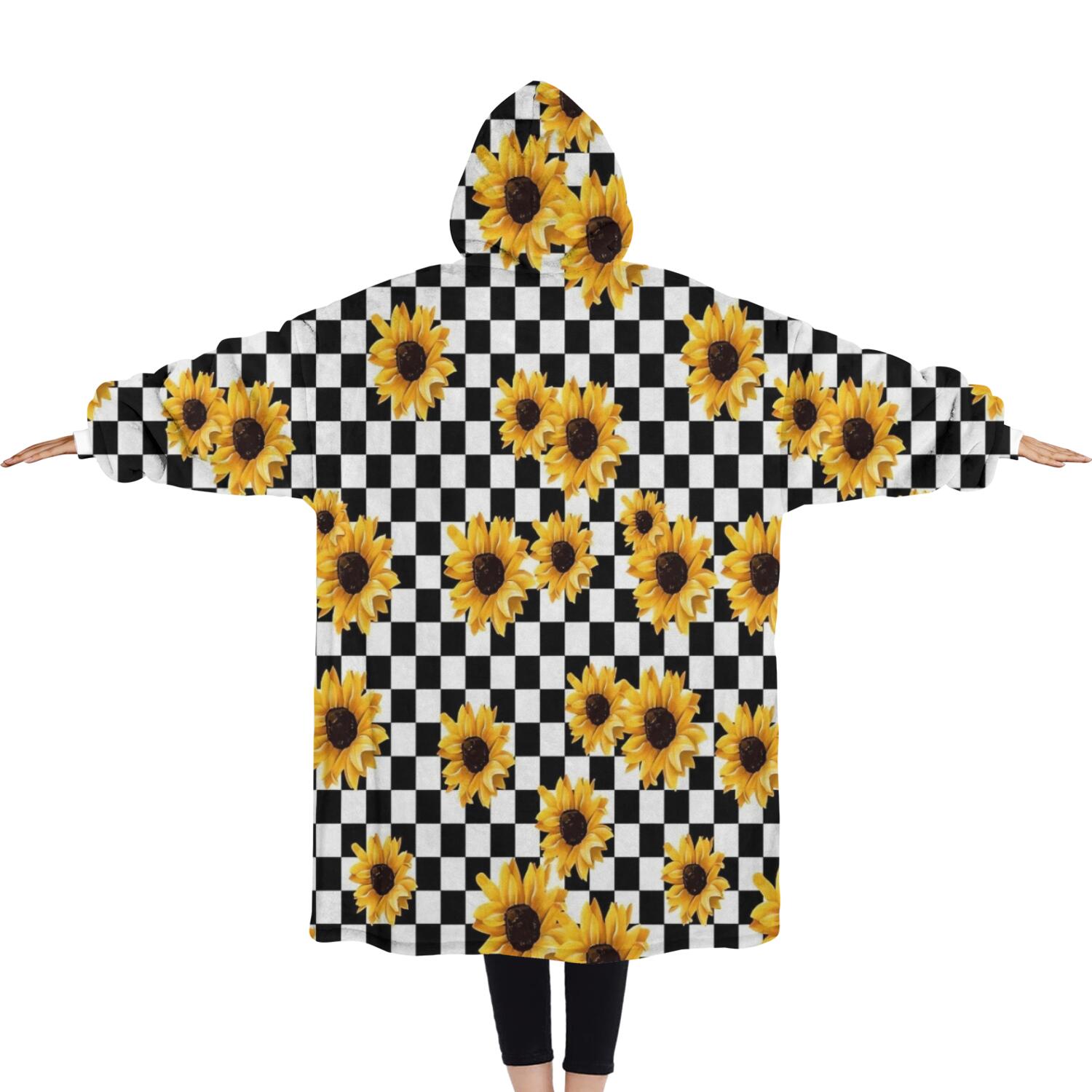 Oversized Wearable Blanket Hoodie,Black White Checker Sunflower Pattern Sherpa Blanket Hoodie with Super Pockets,Super Warm Fuzzy Pullover for Women & Men