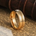 thumbnail image 2 of King Will Alianza De Boda De Carburo De Tungsteno Para Hombres Y Mujeres, 0.315 In De Ancho, Chapado En Oro De 14 Quilates, Anillo De Boda Con Centro Cepillado, Ajuste Cómodo, Tamaño 8, 2 of 5