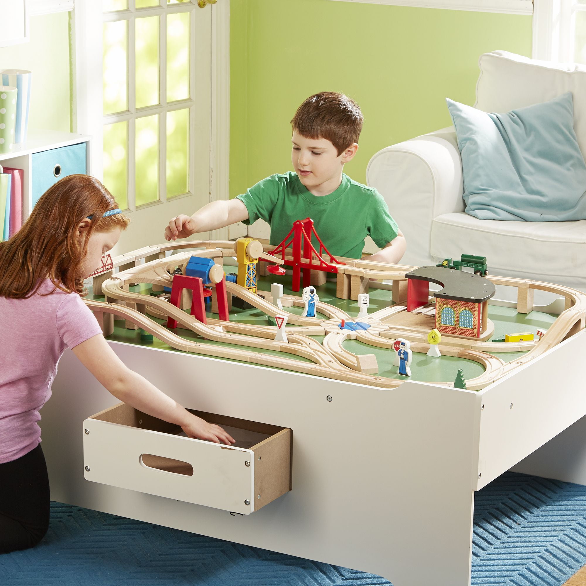 train table melissa and doug