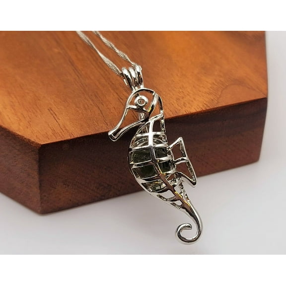 100% Genuine Natural Moldavite Sea Horse Locker Necklace Silver Tone