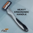 thumbnail image 3 of Maquinillas de afeitar desechables BIC Flex 4 Sensitive Titanium para hombre x8, 3 of 7