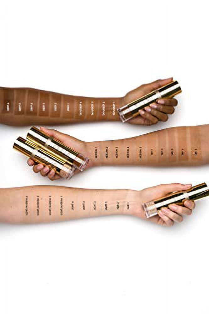 Stila Hide and Chic Fluid Foundation, Light 1