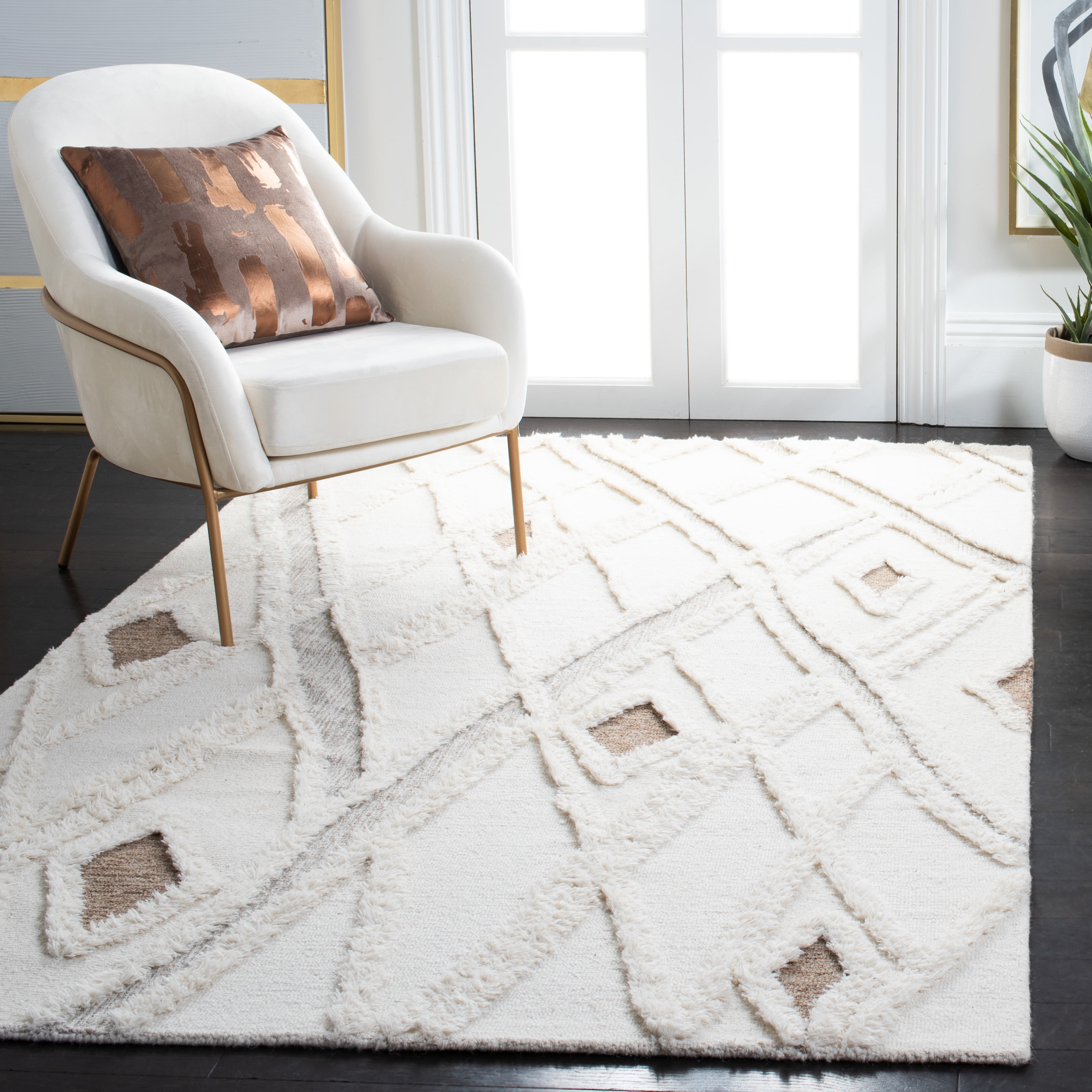 SAFAVIEH Casablanca Amelia Diamond Area Rug, Ivory/Brown, 4' x 4' Square
