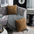 thumbnail image 3 of Juego de 2 fundas de almohada decorativas de terciopelo con textura, estilo lujoso, suave, estilo rústico, para sofá, dormitorio, 18 x 18 pulgadas, 3 of 7