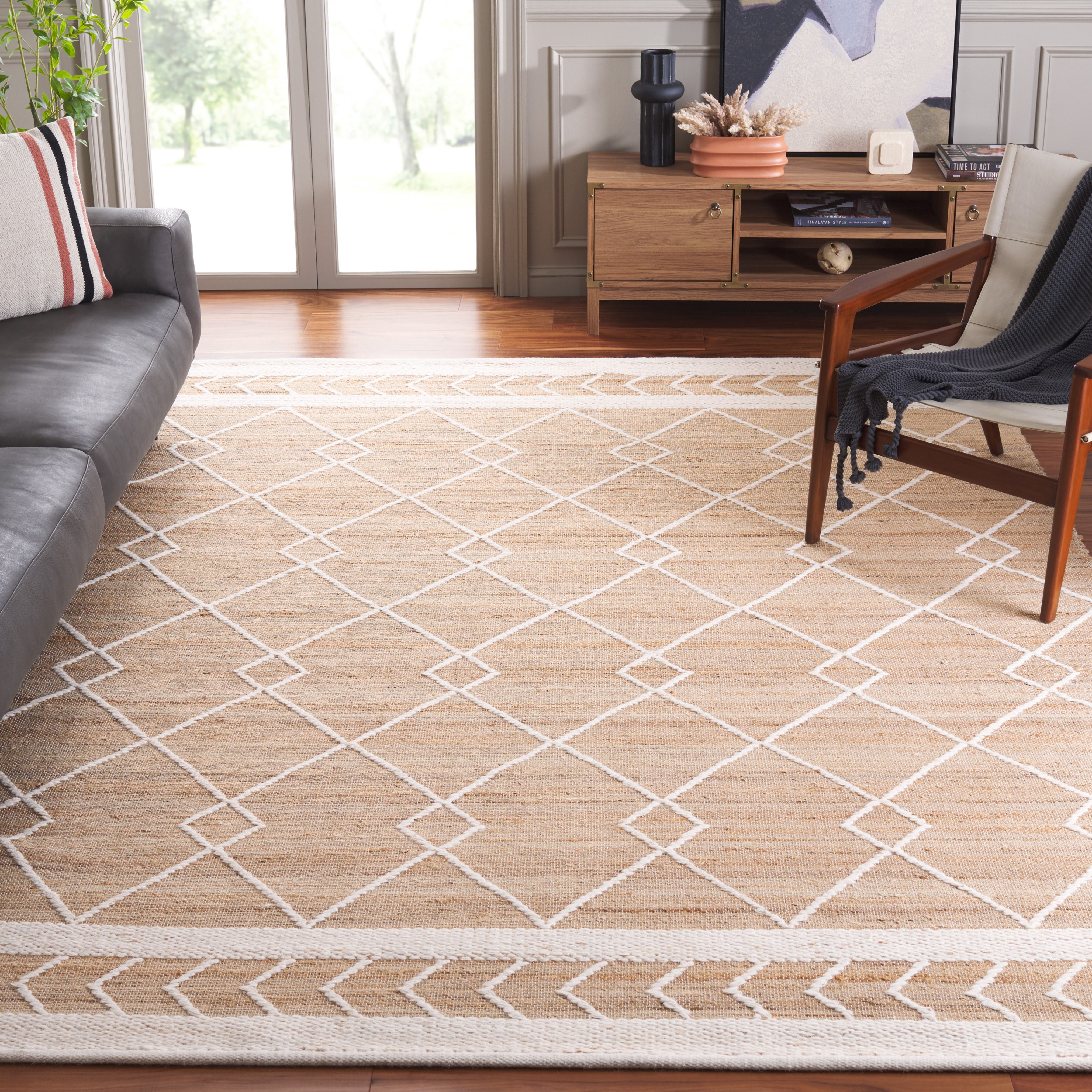 SAFAVIEH Natural Fiber Bernadette Geometric Area Rug, Natural/Ivory, 8' x 10'