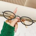 thumbnail image 1 of Gafas de sol retro con montura ovalada de diamantes, estilo elegante, de alta gama, con incrustaciones de diamantes y forma cóncava., 1 of 7