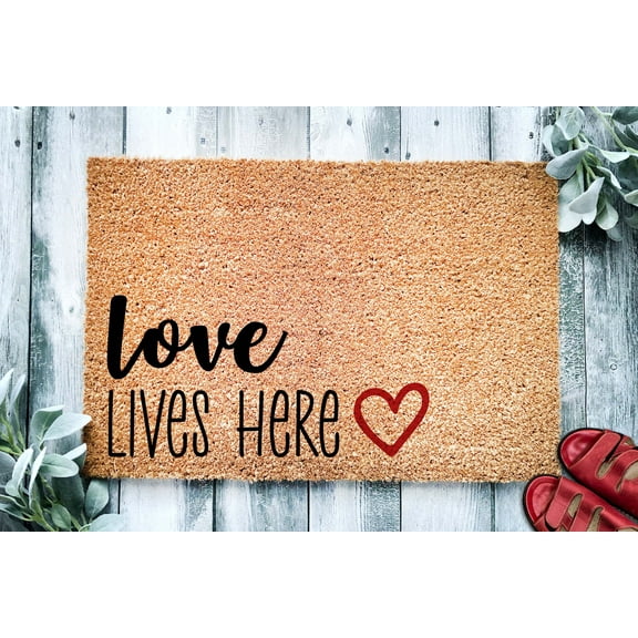 Love Lives Here Heart Doormat | Valentine's Housewarming Gift | Custom Doormat Closing Gift | Welcome Doormat | Front Door Love Door Mat
