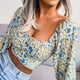 thumbnail image 1 of Camisa con estampado floral, blusa con lazo en la espalda cuadrada y estampado floral para mujer, top corto con cuello cuadrado, materiales ecológicos, 1 of 9