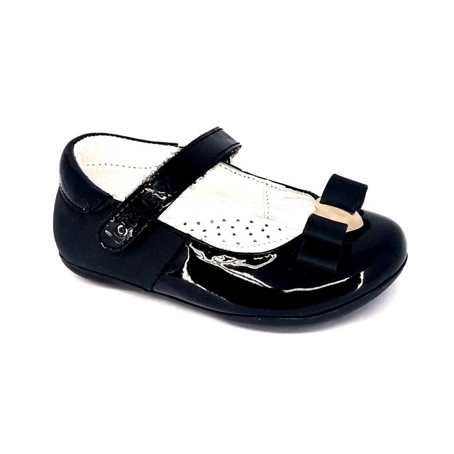 Calzado de INFANTIL tipo ZAPATILLA color NEGRO CHAROL CHABELO 75810-1-B