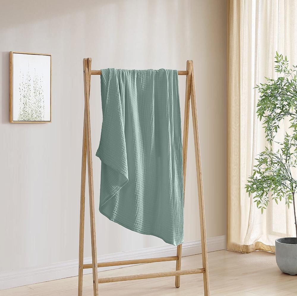 Home Trends Soft Woven Iceberg Green Throw