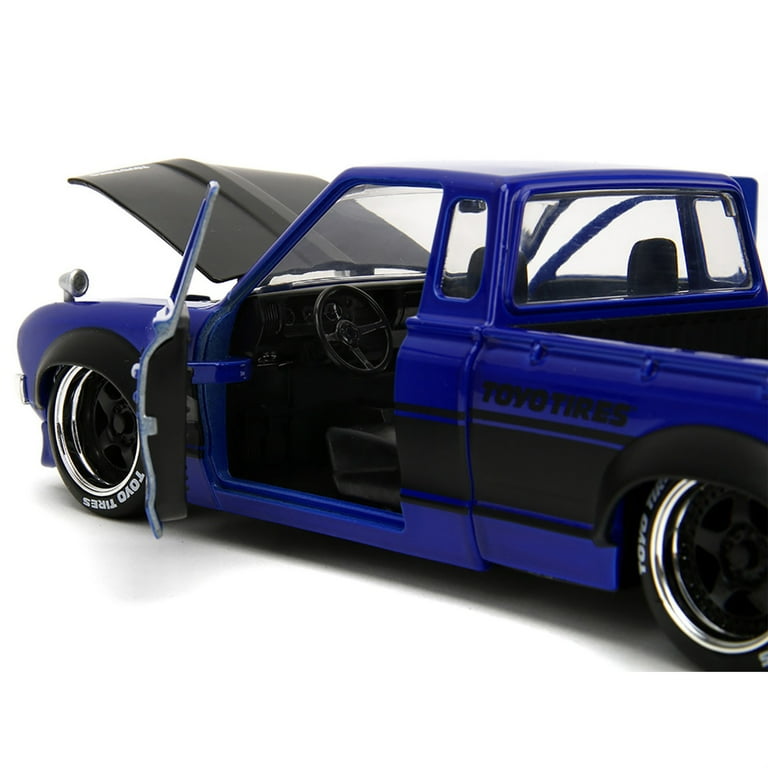 Jada 1972 Datsun 620 Pickup Truck #72 Blue Metallic, Black