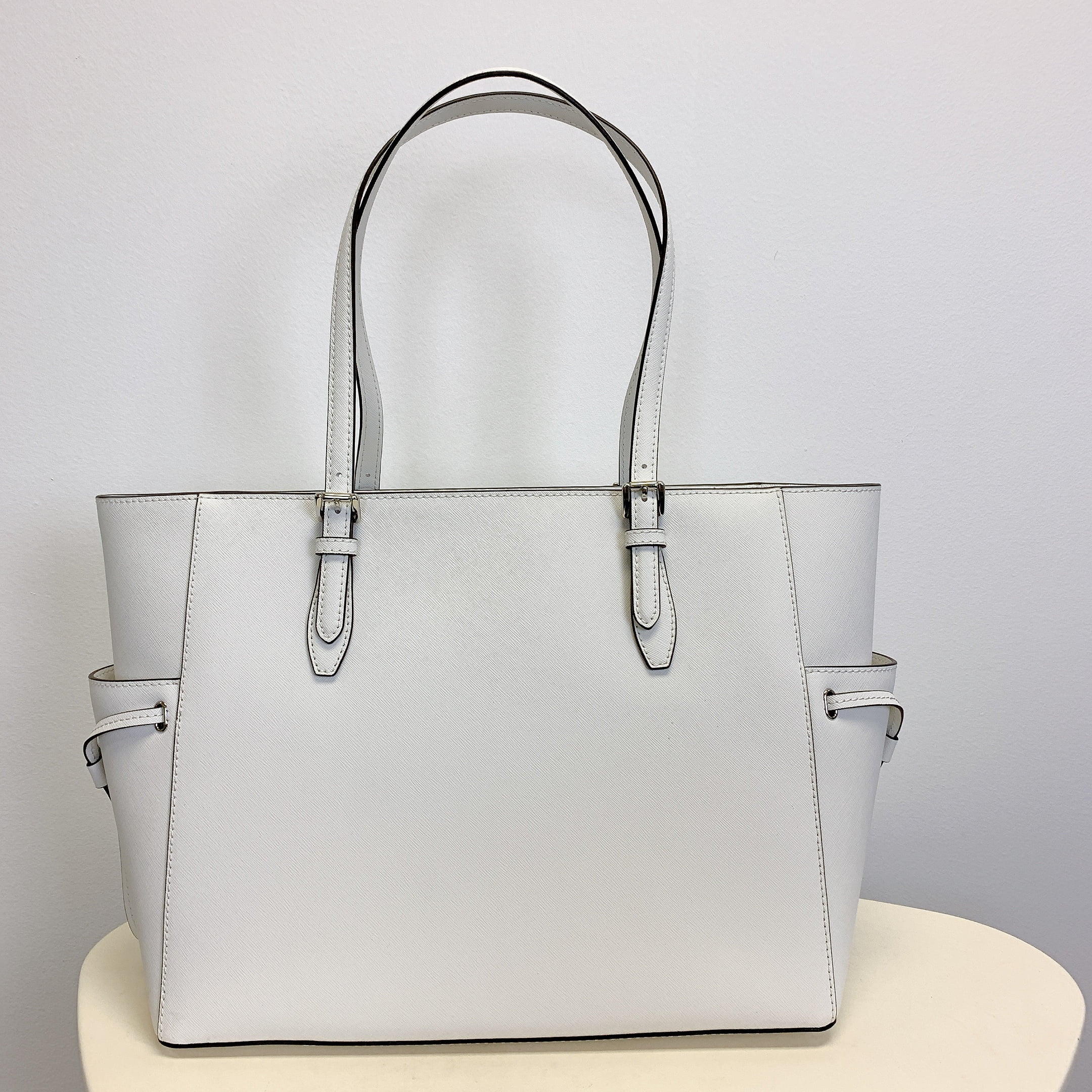 fc009793-b731-4c8b-8fa2-