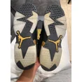 thumbnail image 4 of Size 7Y - Jo r-dan 6 Retro Defining Moments 2020, 4 of 5