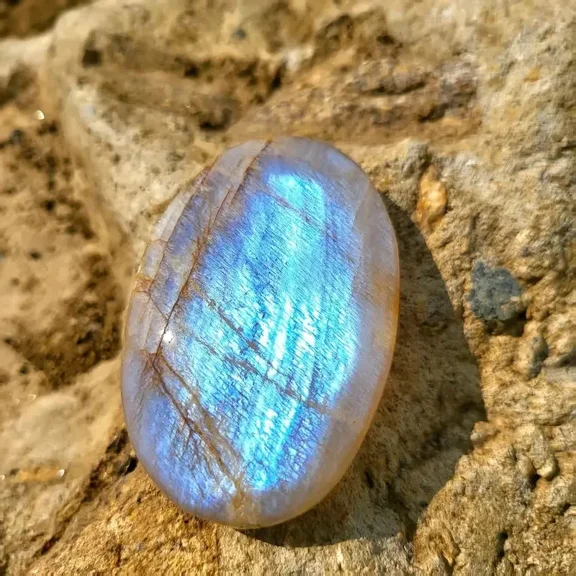Natural Moonstone Palm Stone Healing Crystal Tumbled Stone June Birthstone Gifts