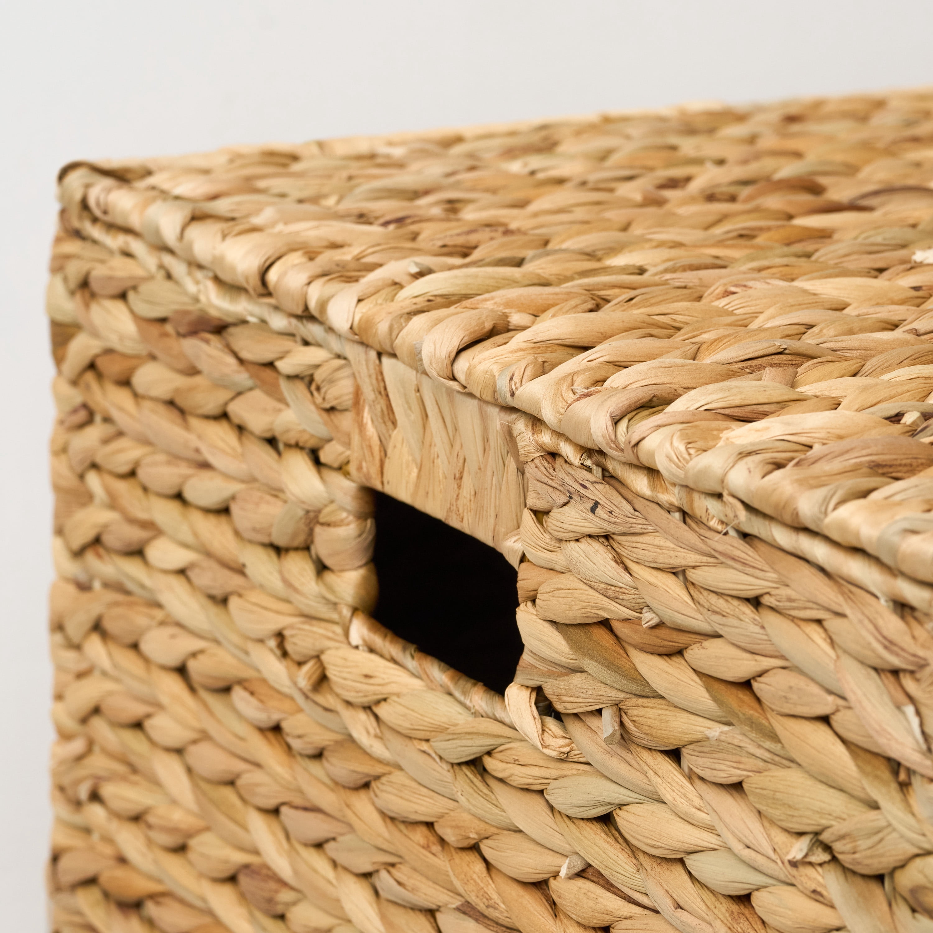 Water Hyacinth Storage Trunk, Spacious Interior, Removable Lid, Breathable, Eco-Friendly