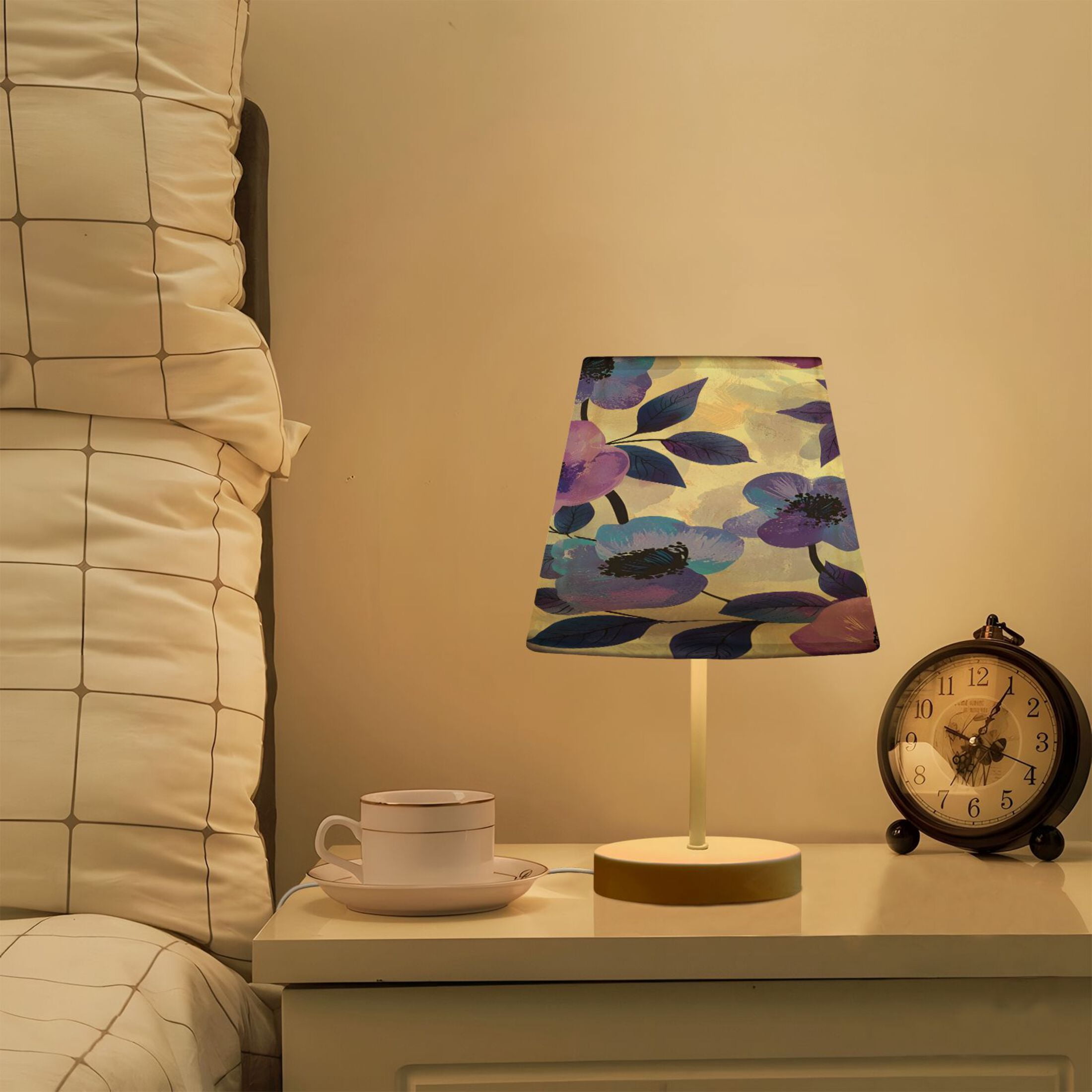 Ryvnso LED Bedside Table Lamp Flower Oil Paint Bedroom Desk Lamps Nightstand Lampshade M