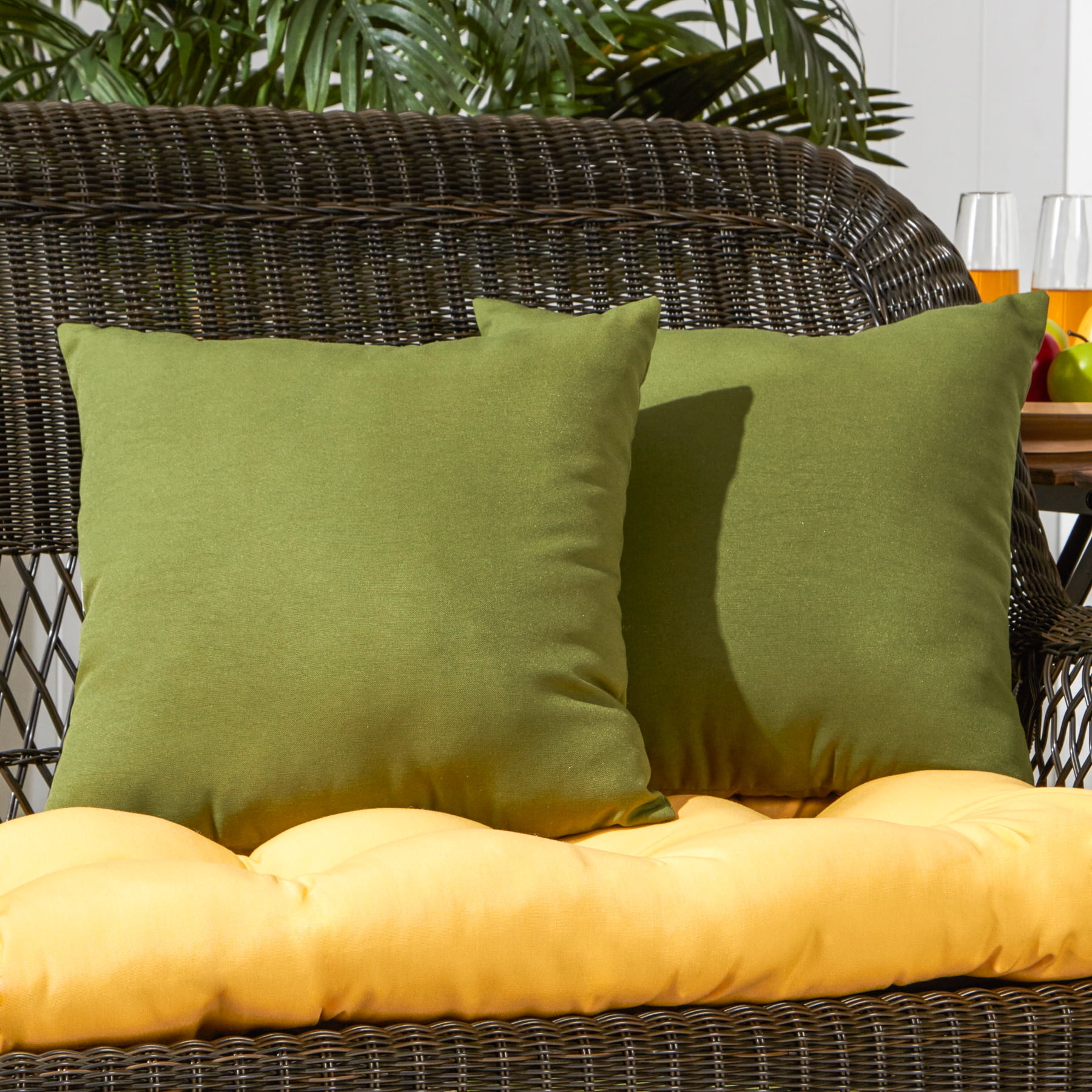 Yellow and Green Corded Indoor/ Outdoor Pillow Set (Set of 2) - Bed Bath &  Beyond - 30768206