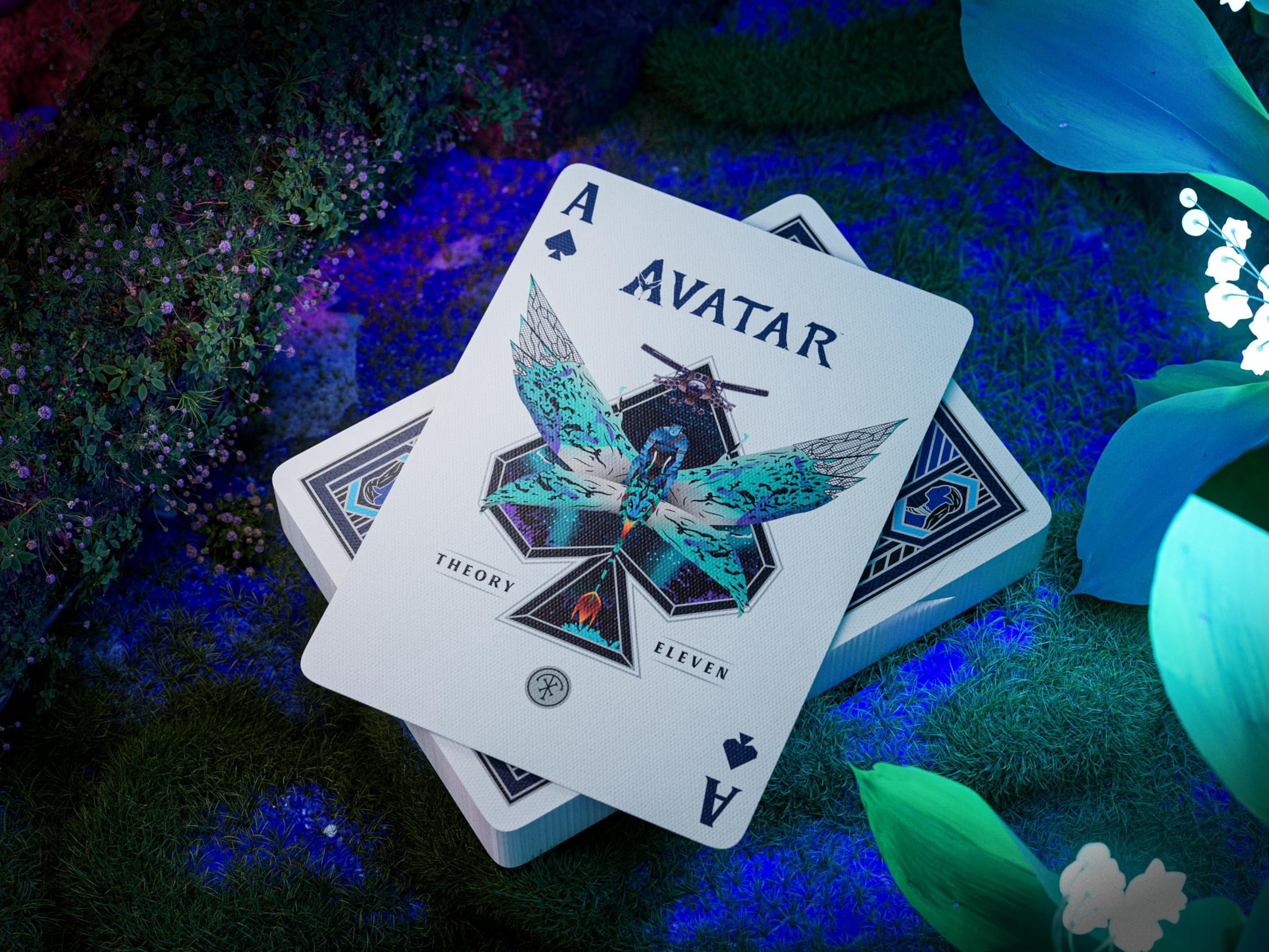 theory11 Avatar Premium Playing Cards Officially Licensed Collectible Deck, Poker Size, Luxury Foil Tuck Case