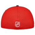 thumbnail image 4 of Men's New Era Red/Black Detroit Red Wings Mesh Crown Two-Tone 59FIFTY Fitted Hat, 4 of 5