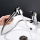thumbnail image 2 of Grifo de fregadero de aleación de zinc de cocina Grifo de agua caliente y fría Grifo de casa con tubería de agua, 2 of 8