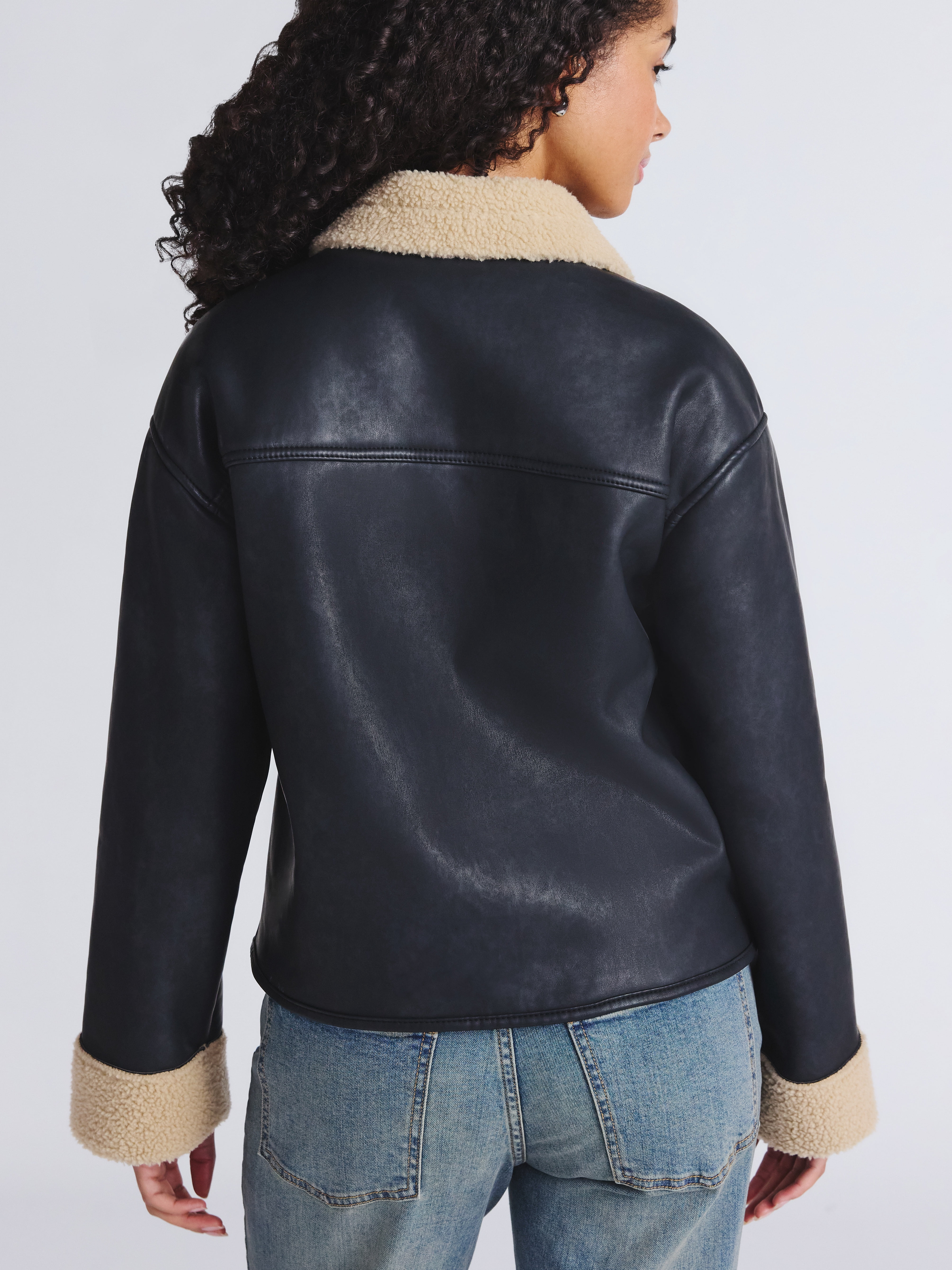 Time and Tru Women's and Women's Plus Bonded Faux Shearling Jacket, Sizes XS-2X