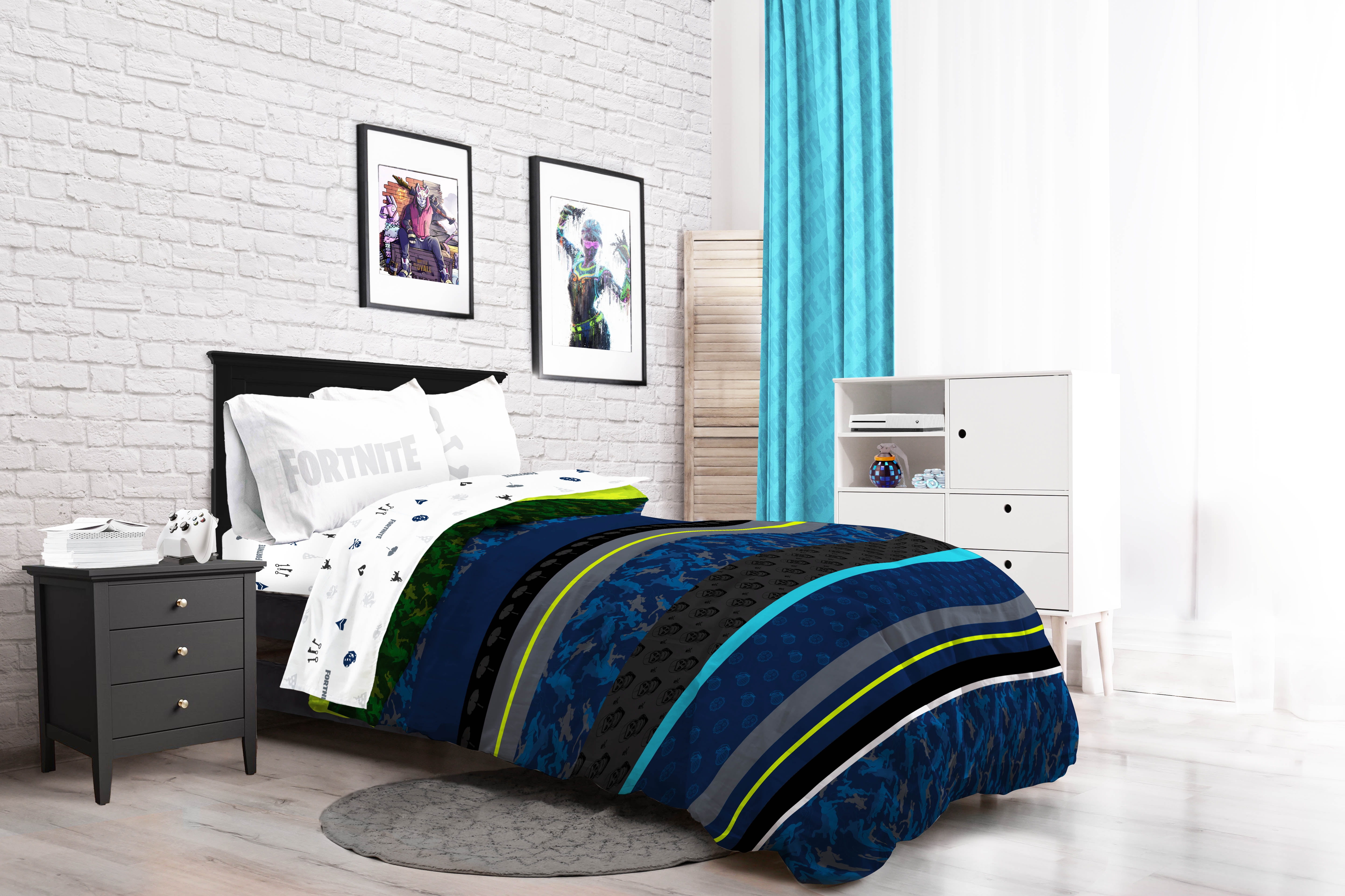 LICENSED FORTNITE Neon Reversible TWIN Comforter Blanket BED IN BAG 5 PC SET 