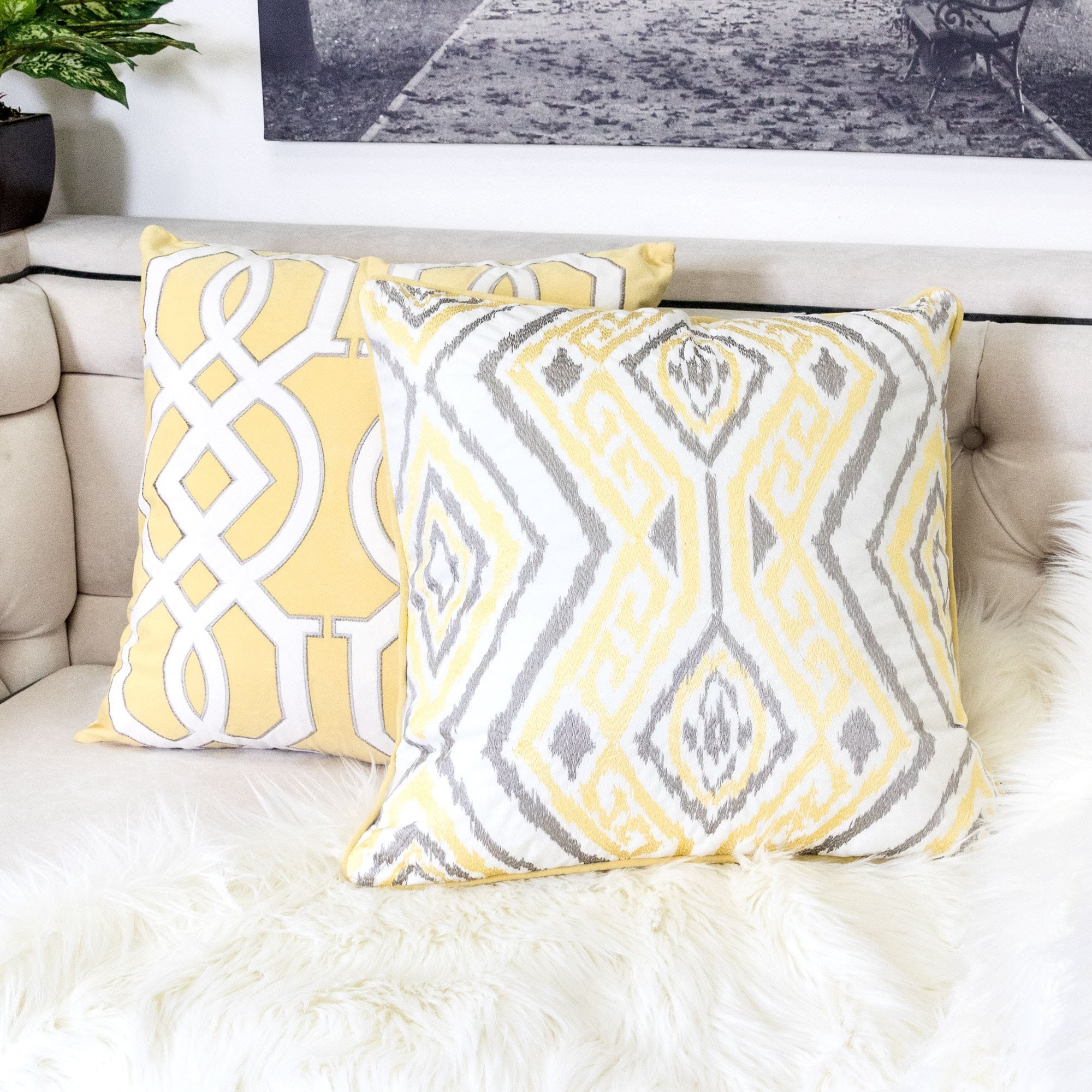 Chelsea Sunshine Abstract Polyester 20 in. x 20 in. Throw Pillow