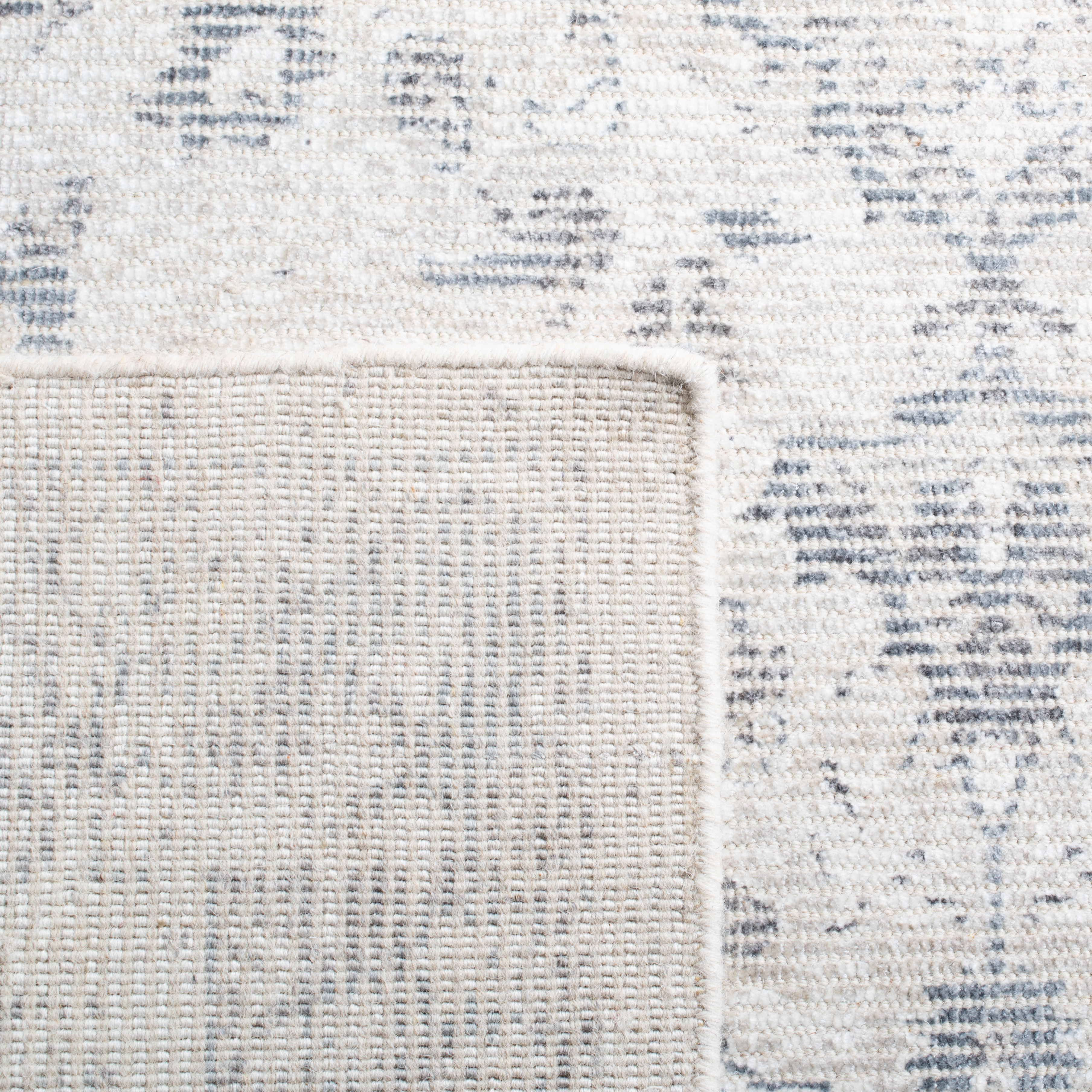 SAFAVIEH Restoration Vintage April Medallion Area Rug, Grey/Ivory, 6' x 6' Square