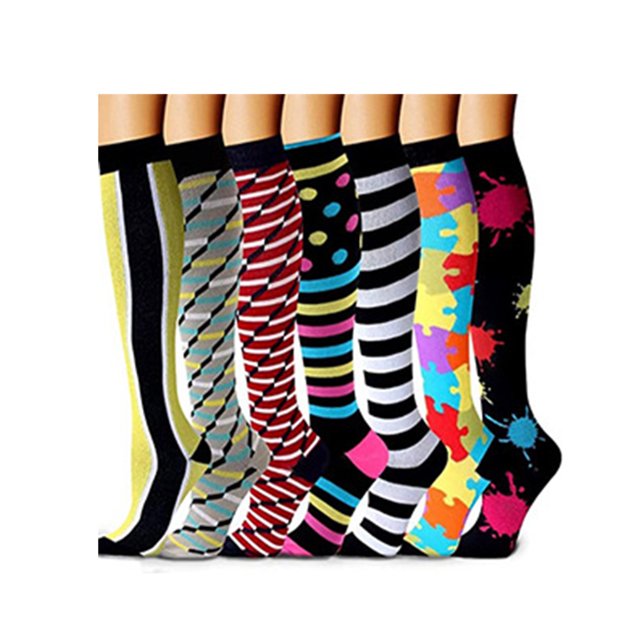 CAROOTU Chaussettes de Compression pour Femmes et Hommes Chaussettes de Circulation-Compression 20-30 mmHg pour la Course à Pied Infirmière de Sport