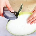 thumbnail image 4 of Pelador, pelador de verduras 3 en 1 con cortador de rebanador de acero inoxidable para zanahoria, papa, melón, fruta, vegetal, dispositivo kaili Sencillez, 4 of 5