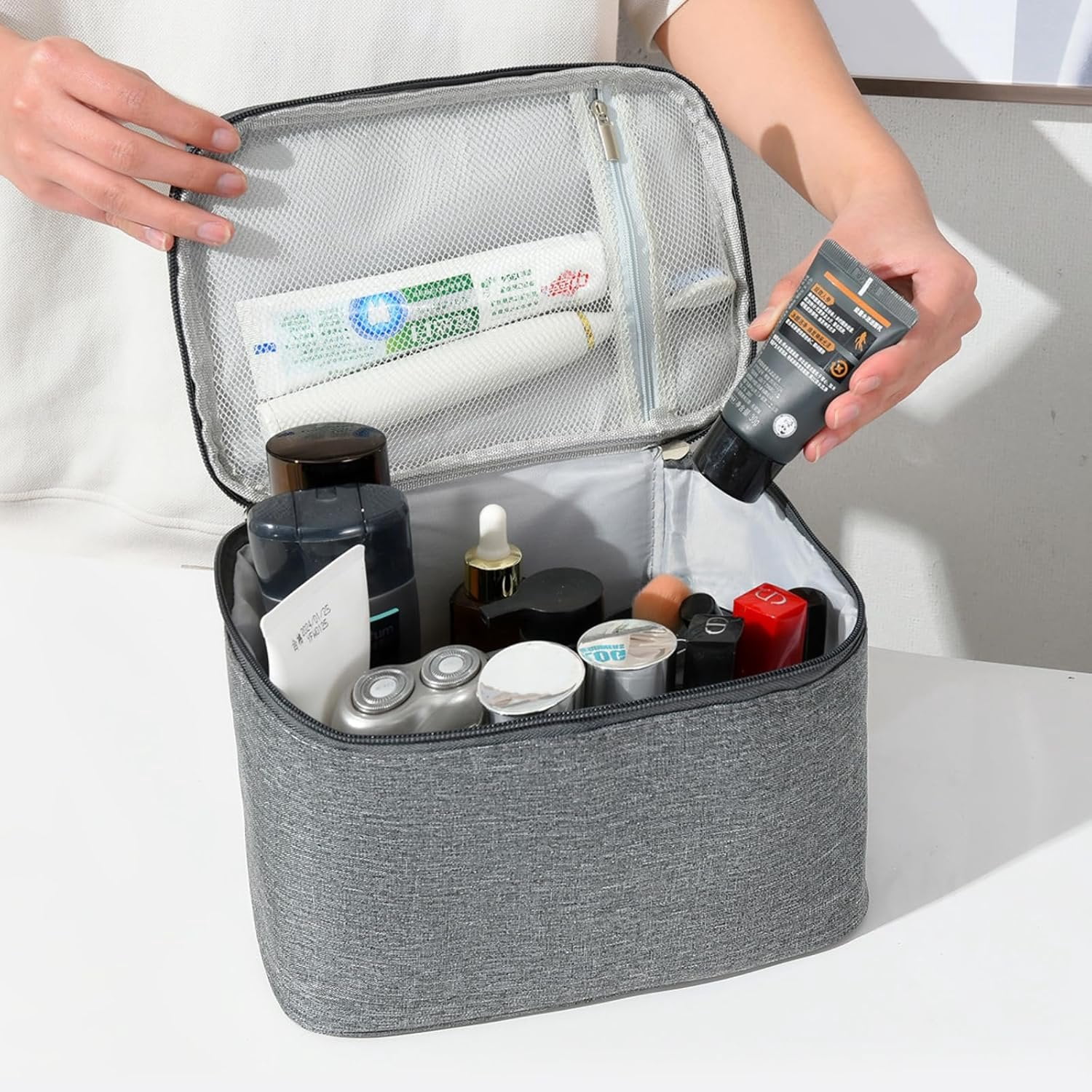 Toiletry Travel Bag For Men Women,Large  Makeup  Bag,Portable Travel Organizer Packing Cubes for Accessories Toiletries  Travel Essentials (Grey)