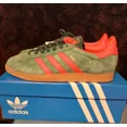 thumbnail image 2 of Adi - das Gazelle Shoes US Men's Size 9 Collegiate Green / Preloved Red / Gum. New, 2 of 6