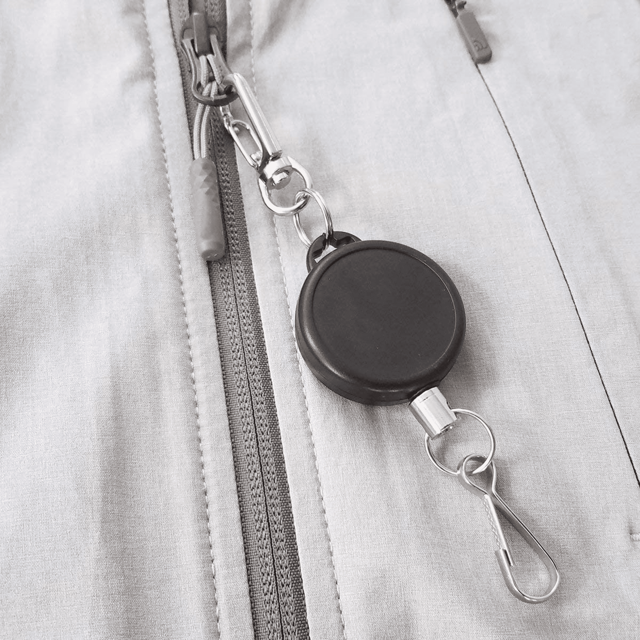 Bulk 100 Pack - Heavy Duty Retractable Badge Reel - Metal Carabiner Clip - Ski Pass/Sport Lift Ticket Holder Keychain - Attach to Coat Zipper Hole or Belt Pants Loop Specialist ID