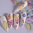 thumbnail image 4 of Stickers de arte para uñas KAICCOSO flores en relieve 5D, 3 hojas, 4 of 8