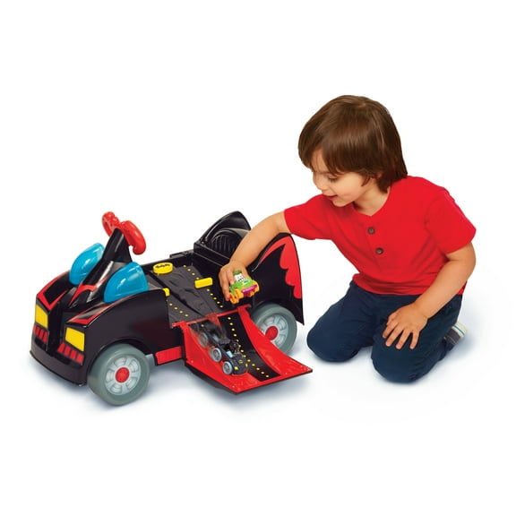 Fisher Price Little People Batman Wheelies Ride-on Includes Two Mini Cars