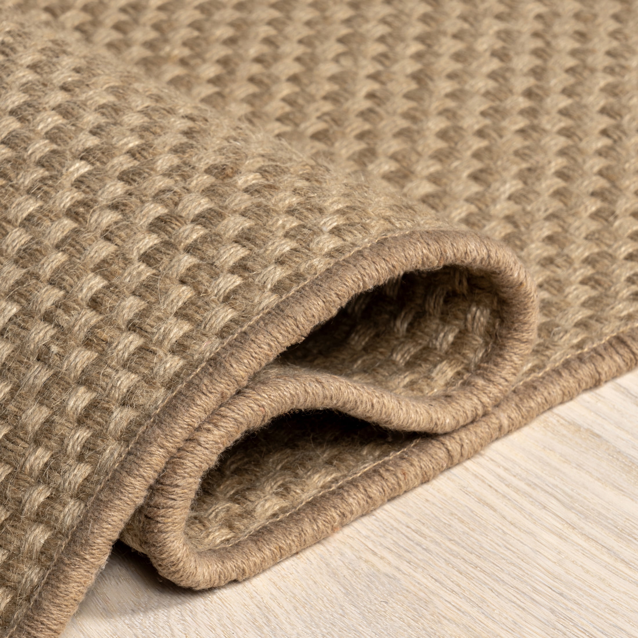 nuLOOM Ainara Solid Handmade Jute Area Rug, 6' x 9',  Natural